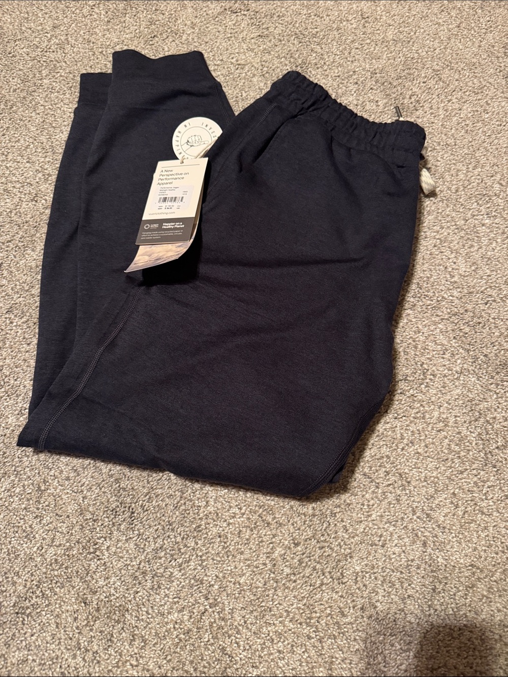 Vuori Performance Jogger in Midnight Heather Navy